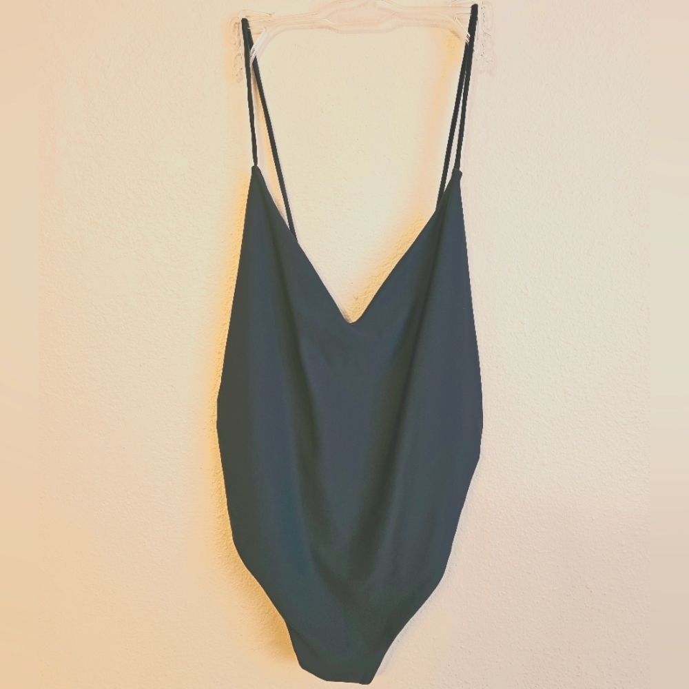 Tobi One Piece Low Back Hunter Green Swimsuit Sz M